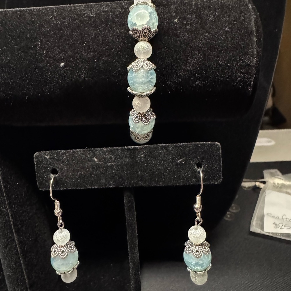 Artesian Handmade Bracelet and Earrings Set - Picture 5 of 5